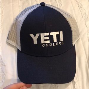 Yeti hat